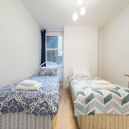 Ferienwohnung Comfy Super King Southend-on-Sea Exterior foto